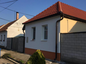 Chalupa na Lípové v Hlohovci Hlohovec
